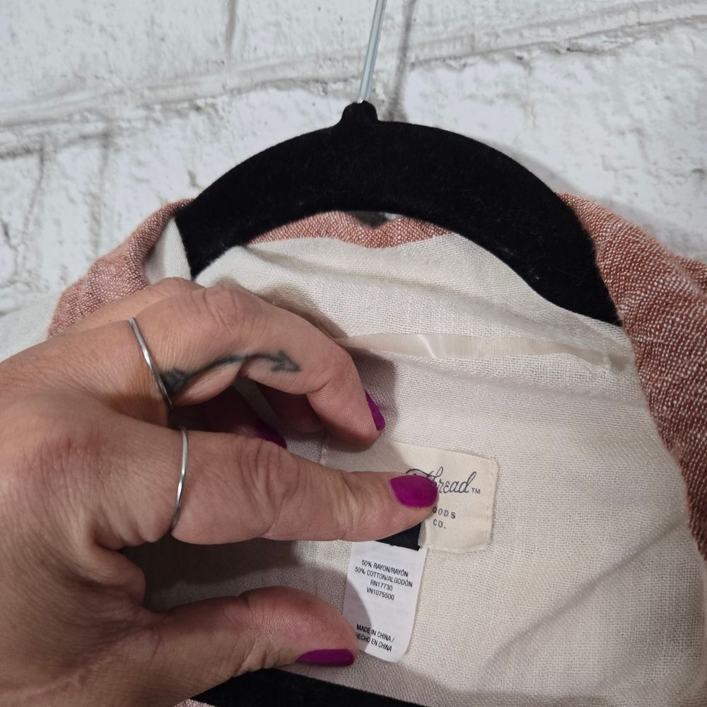 Universal Thread top - Picture 9 of 12